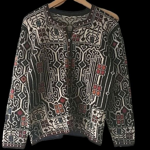 Geometric Patterned Black and White Women's Top - Picture 1 of 7